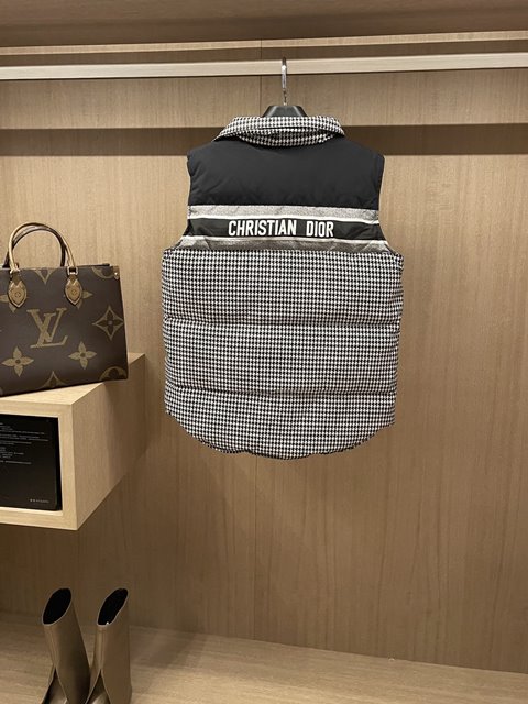 1002660d777aed36f3edc32f479c364d_1668174201_0245.jpg