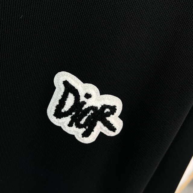 ad029bdd2585e45507b6365feae166c3_1736510492_0249.jpg