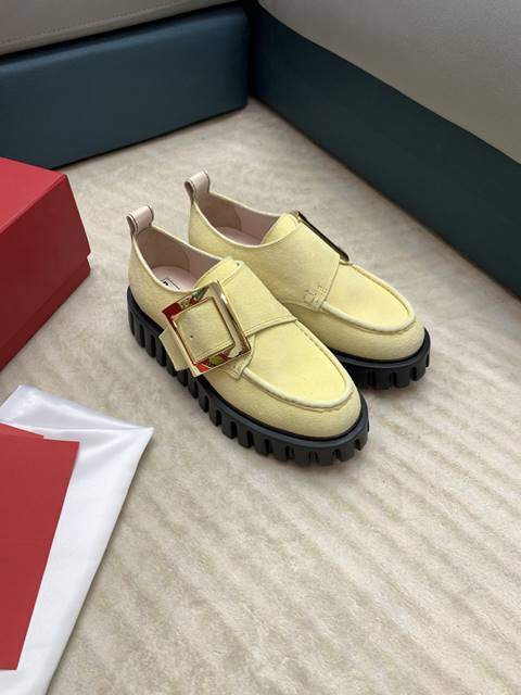 로저비비에 Viv Go-Thick 스트라스 버클 로퍼 3.5cm