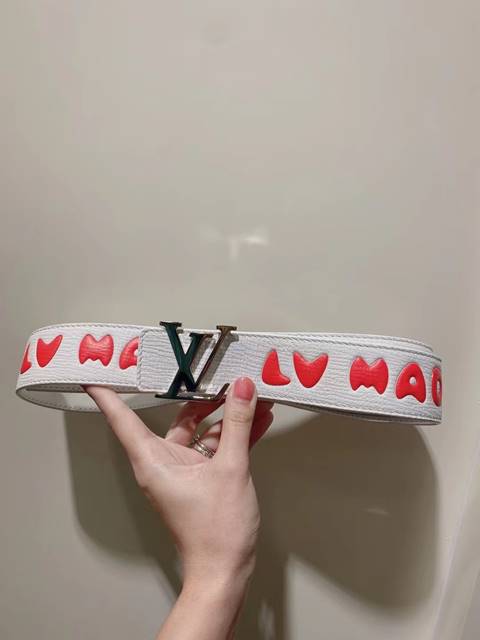 루이비통 LV MADE 리버서블 벨트 40MM