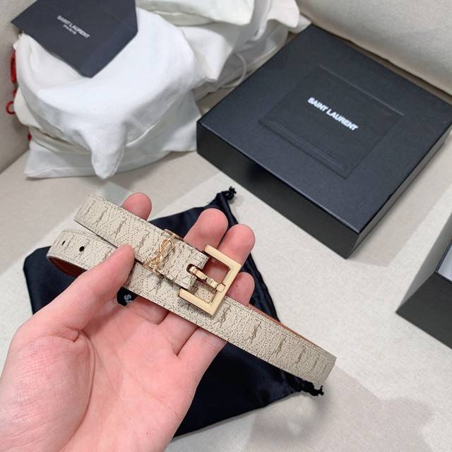 생로랑 여성 가죽 벨트 20mm