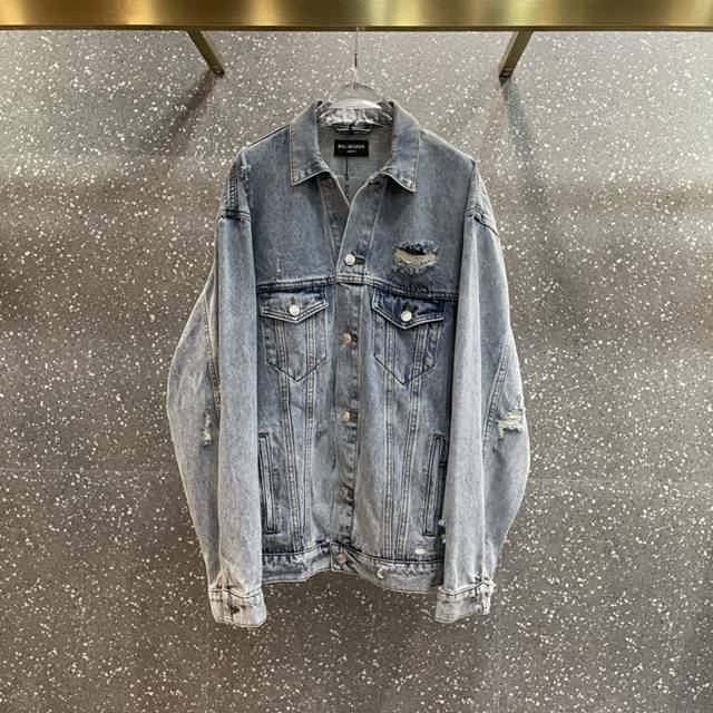 발렌시아가 데님자켓
