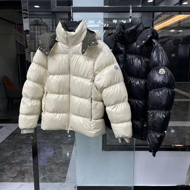 몽클레어 오리자바 Orizaba 다운 재킷 숏 패딩 2칼라