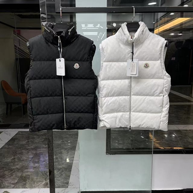 몽클레어 키타 Kita 다운 베스트 패딩 조끼 2칼라