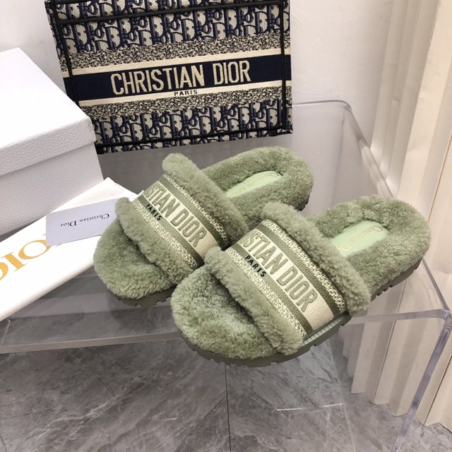 디올 쉐무아 CHEZ MOI 뮬 슬리퍼