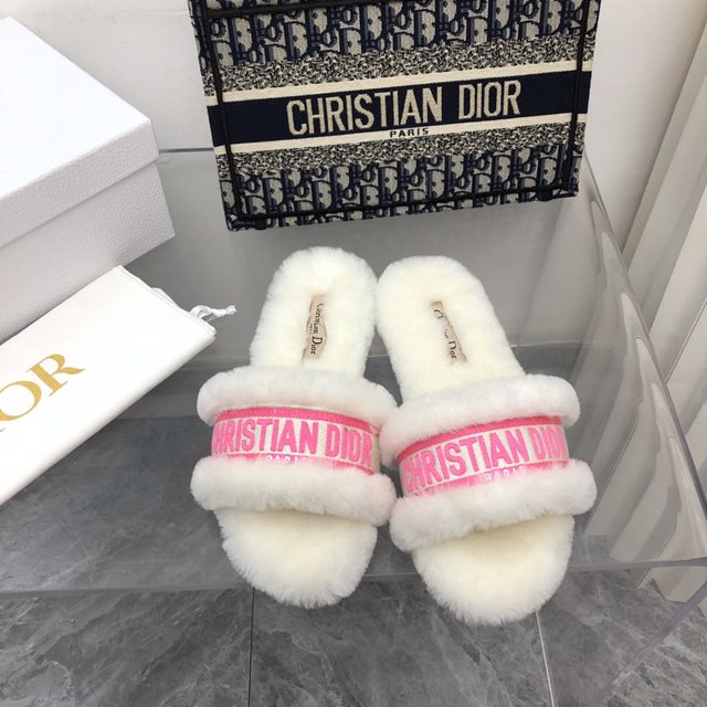 디올 쉐무아 CHEZ MOI 뮬 슬리퍼