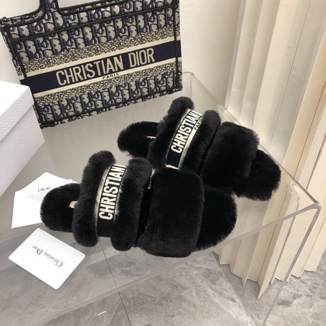 디올 쉐무아 CHEZ MOI 뮬 슬리퍼