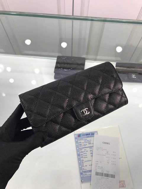 샤넬 클래식 장지갑 캐비어 A80758