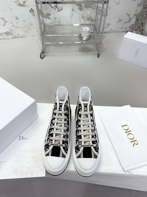 디올 WALK'N'DIOR 하이탑 플랫폼 여성 스니커즈 KCK382POB