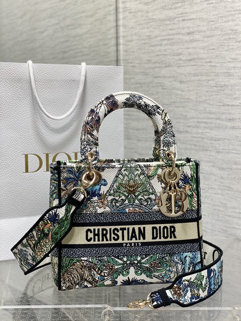 디올 레이디 Lady Dior 미듐 백