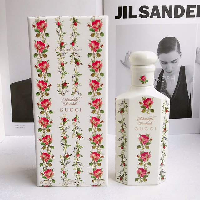 구찌 Alchemist Garden - Moonlight Serenade Lavender 향수 150ml