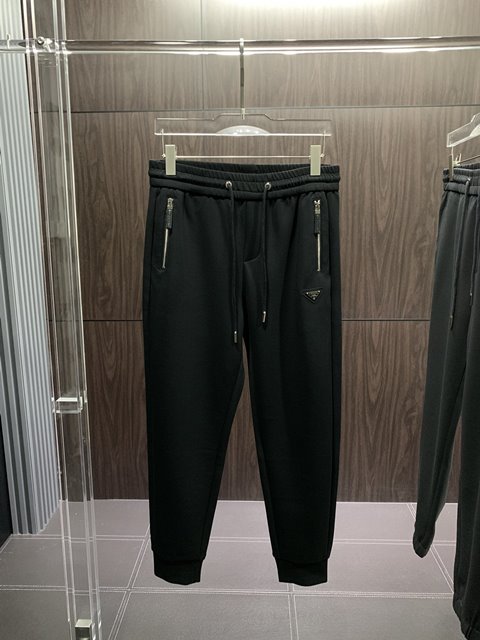프라다 삼각로고 남성 팬츠 조거팬츠 밴딩바지 트레이닝 하의