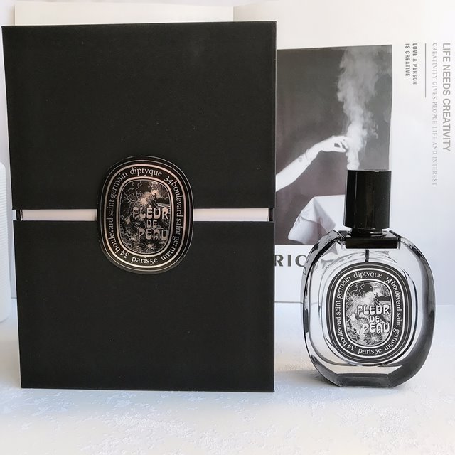 딥 디크 팁틱 DIPTYQUE FLEUR DE PEAU EDT 75ml