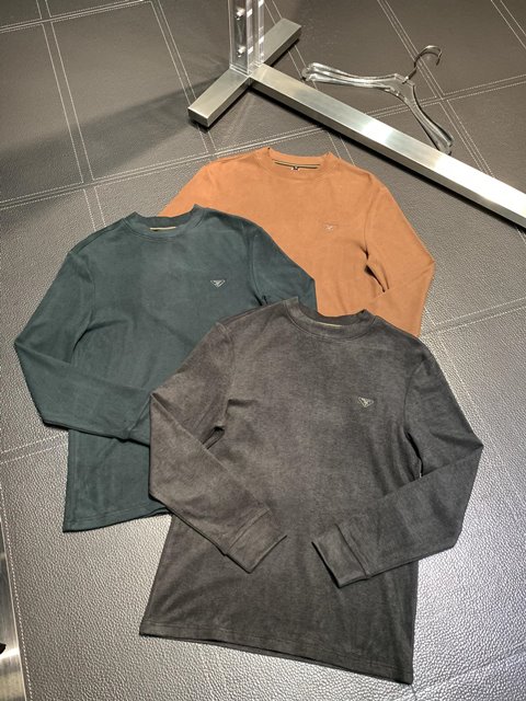 프라다 남성 기모 긴팔티 3칼라