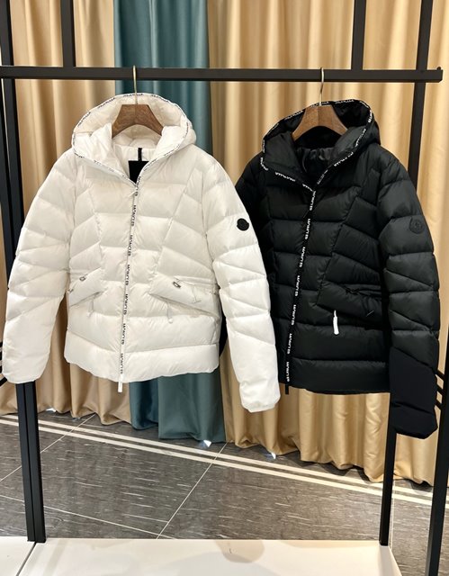 몽클레어 시탕 SITTANG 여성 숏 다운 재킷 패딩 2칼라