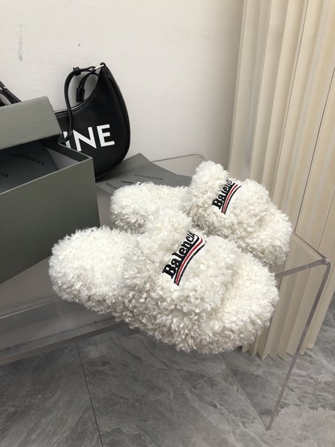 발렌시아가 퍼리 FURRY 슬라이드 여성 샌들 슬리퍼