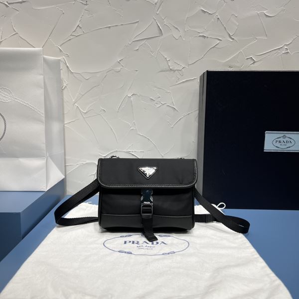프라다 24S/S 리나일론 사피아노 크로스백 2ZH108