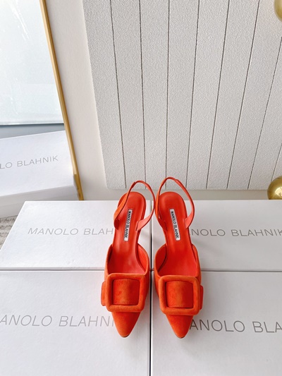 마놀로 블라닉 MANOLO BLAHNIK 스웨이드 슬링백