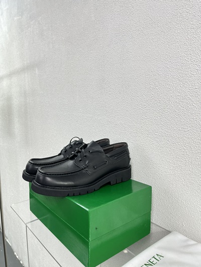 보테가 베네타 해드독 보트 슈즈 741323