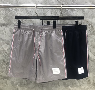 톰브라운 삼선 비치 쇼츠 밴딩 반바지 2칼라