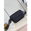 루이비통 파일럿 웨어러블 월릿 크로스백 M83563