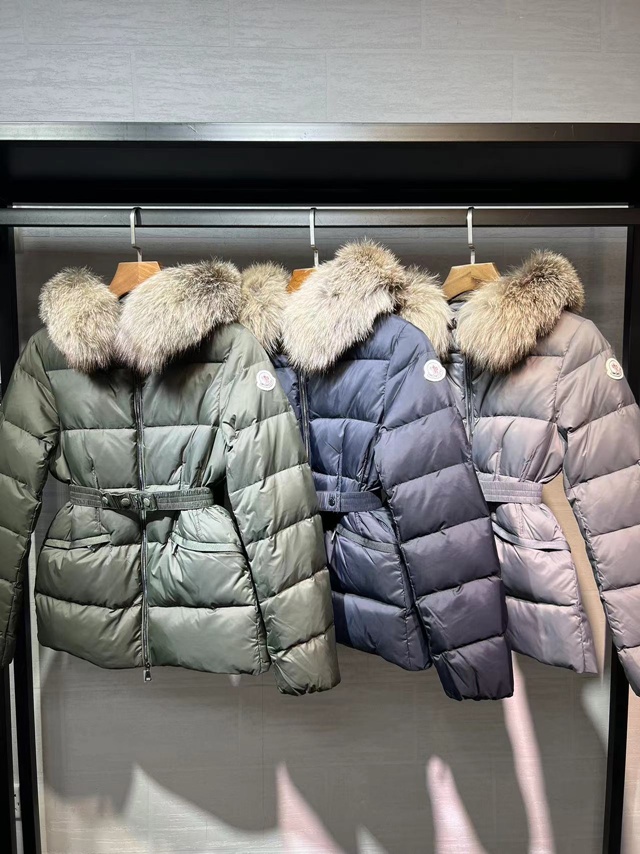 몽클레어 보에딕 여성 패딩 3칼라