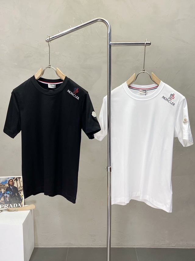 몽클레어 남성 반팔 티셔츠 2칼라