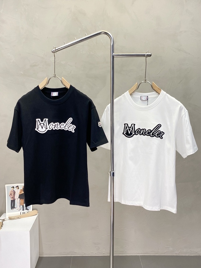 몽클레어 반팔 티셔츠 2칼라
