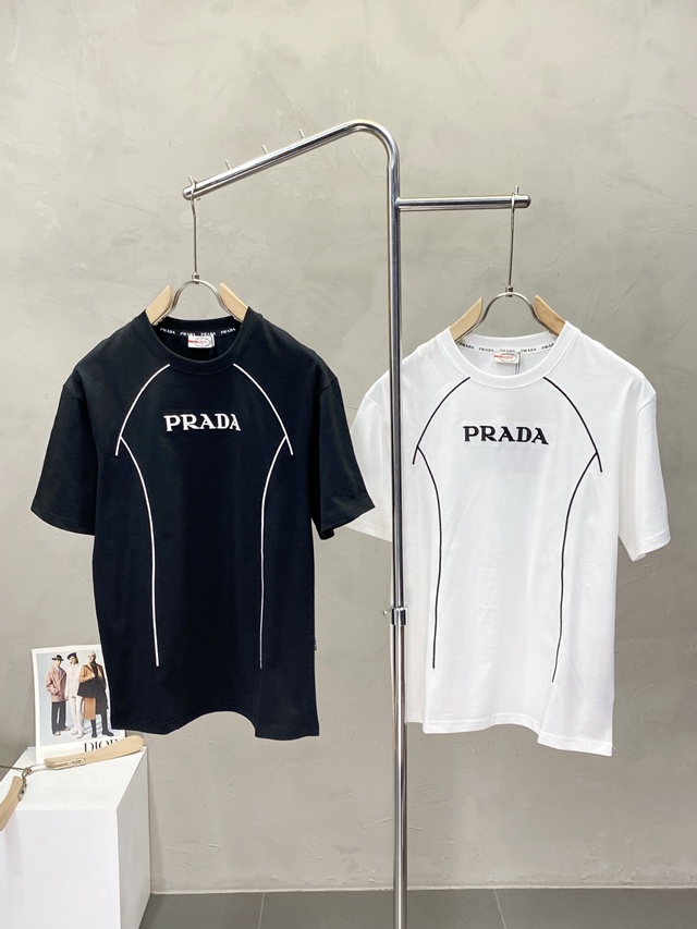 프라다 반팔 티셔츠 2칼라