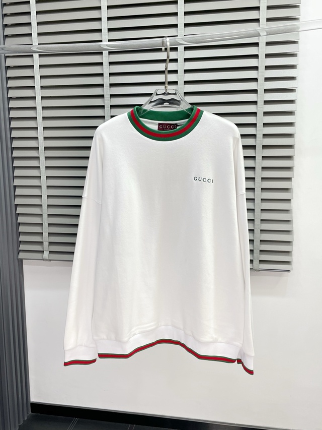 구찌 스웨트셔츠 맨투맨 라운드티