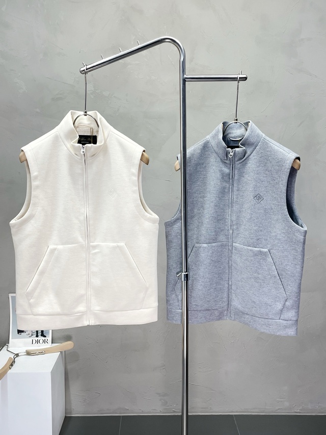 로로피아나 베스트 집업 조끼 2칼라