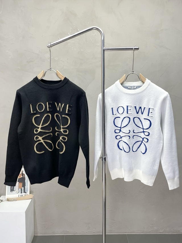 로에베 로고 크루넥 니트 스웨터 2칼라