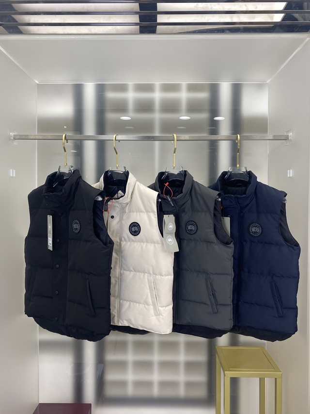 캐나다구스 패러다임 프리스타일 다운 베스트 패딩 조끼 4칼라