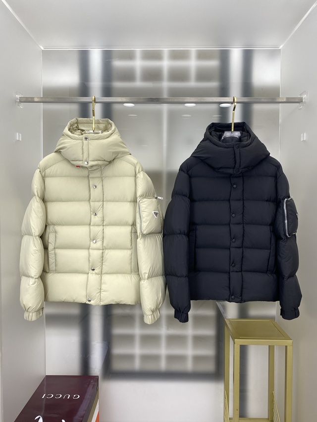 프라다 다운 재킷 패딩 점퍼 2칼라