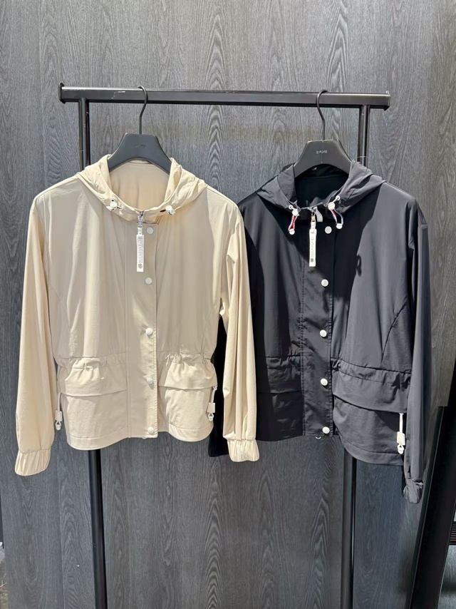 지포어 여성 후드 바람막이 점퍼 2칼라