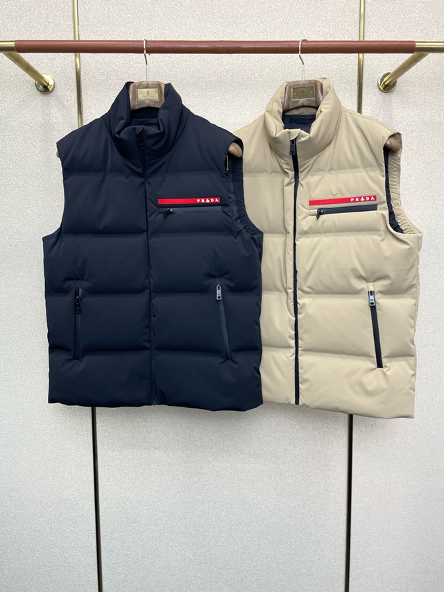 프라다 다운 베스트 패딩 조끼 2칼라