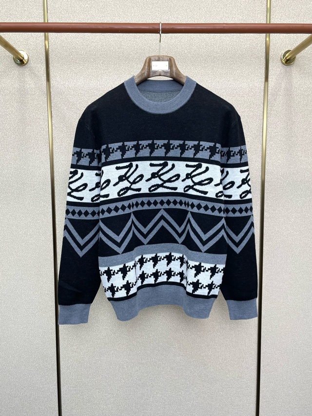 펜디 니트 스웨터