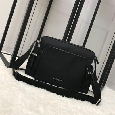 버버리 라지 메신져 백 나일론 40161641-Black