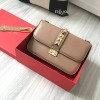 발렌티노 락스터드 체인 숄더백 48733
