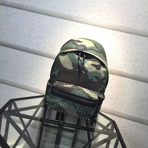 이브생로랑 카키 개버딘 카모플라쥬 클래식 헌팅 백팩 -  블랙