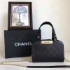 샤넬 쇼핑백 A93731  -카프스킨/블랙