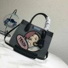 프라다 듀얼 송아지 가죽 만화 패치 그레이 토트 백 1BA178 