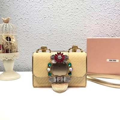 미우미우 크리스털 스트로 MIU 레이디 밴돌리어 백 5BH609