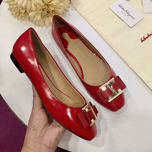 페레가모 여성슈즈 6cm