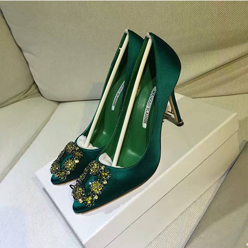 마놀로브라닉 여성슈즈 미들힐 7cm