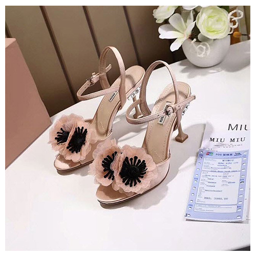 미우미우 여성슈즈 8.5cm