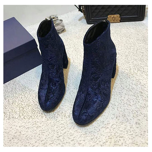 스튜어트 와이츠먼 여성슈즈 7.5cm