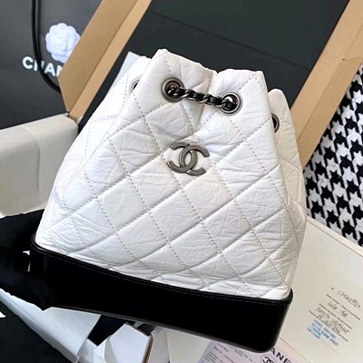샤넬 7207 램스킨 가브리엘 백팩 화이트