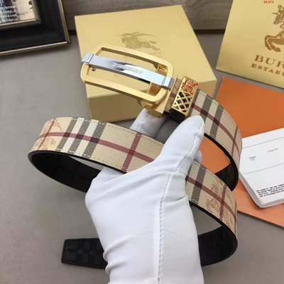 버버리 남성 벨트 BUBT0009