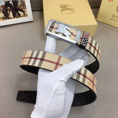 버버리 남성 벨트 BUBT0061